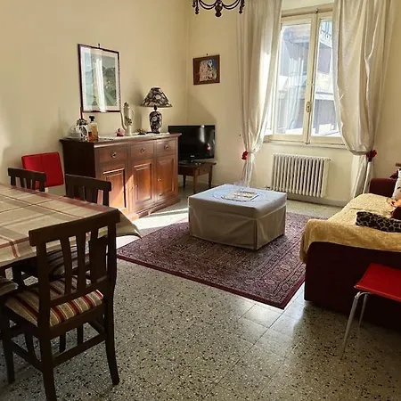 Vicino Al Centro Apartamento Pistoia