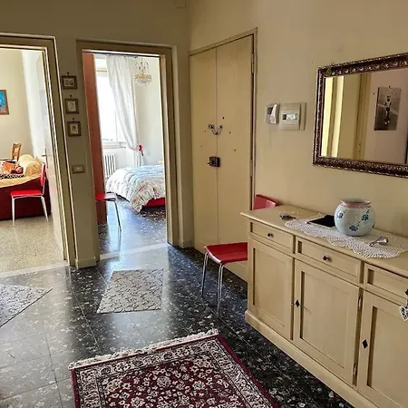 Vicino Al Centro * 皮斯托亚